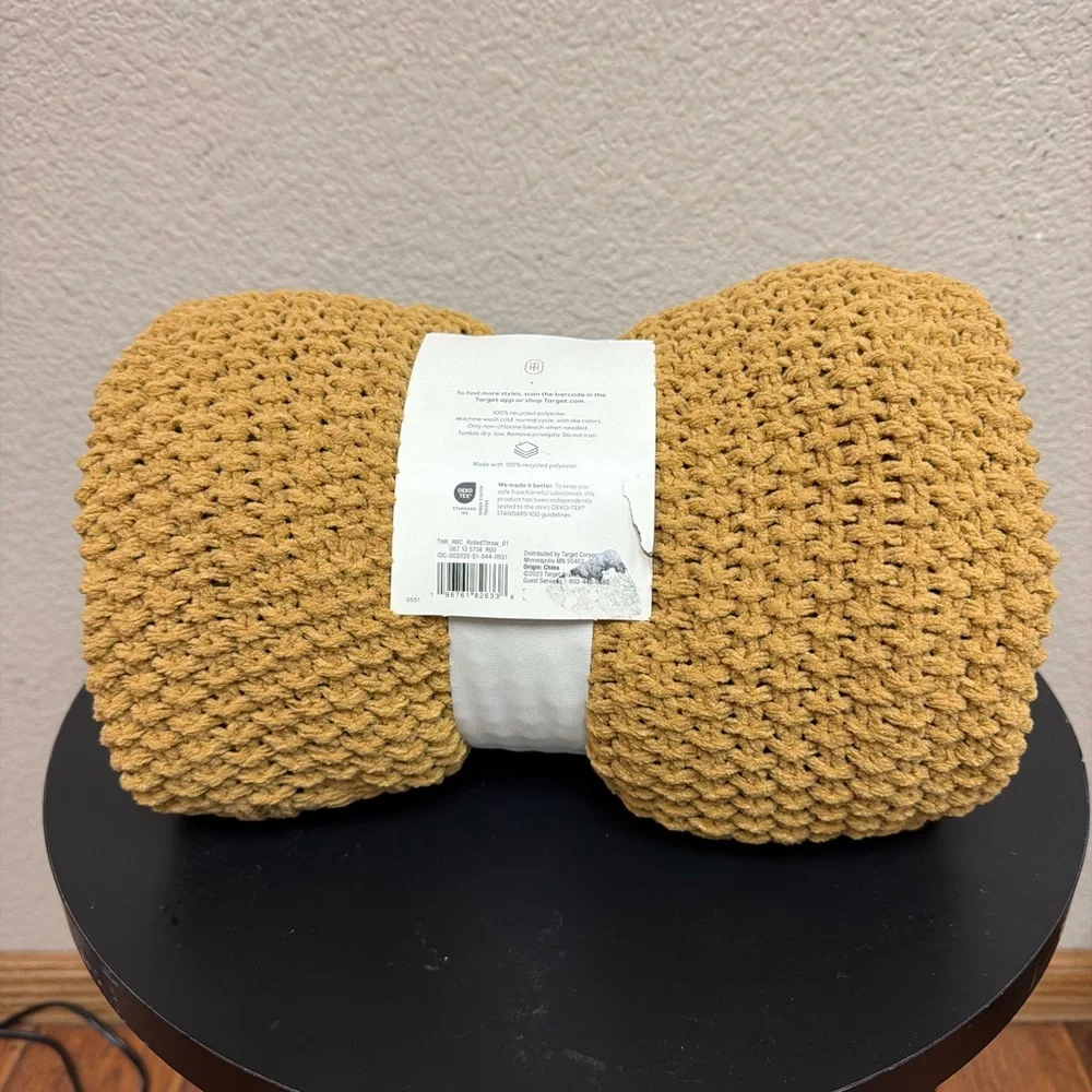 NWT Solid Chenille Knit Throw Blanket Gold -‎ Threshold
